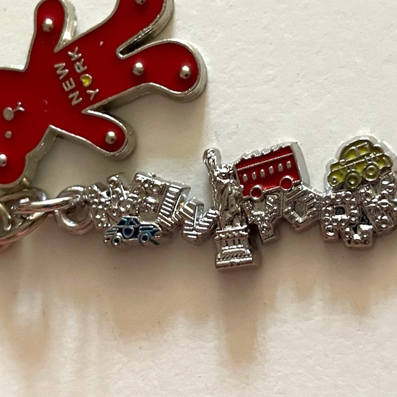 COPY - 🦚2/$20🦚 New York City charm keychain key holder charms. NYC - Picture 7 of 8
